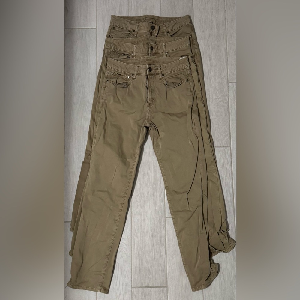 3 khaki pants, 31x32